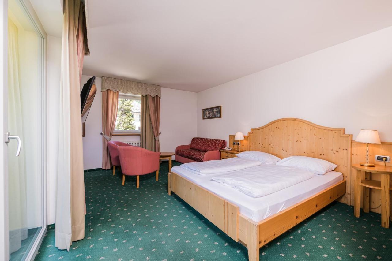 Hotel Kronplatz Olang Exteriör bild