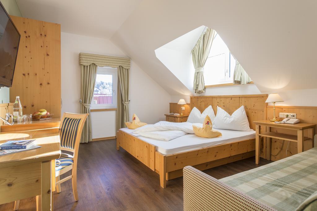 Hotel Kronplatz Olang Exteriör bild