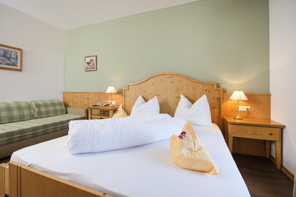 Hotel Kronplatz Olang Exteriör bild