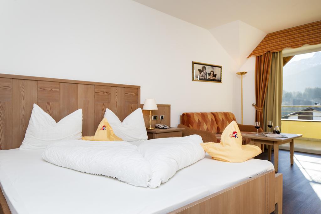 Hotel Kronplatz Olang Exteriör bild